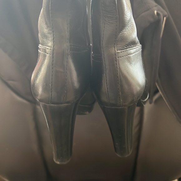 Tory burch black leather logo platform knee high boots pre-own zips fine no box - Picture 6 of 8